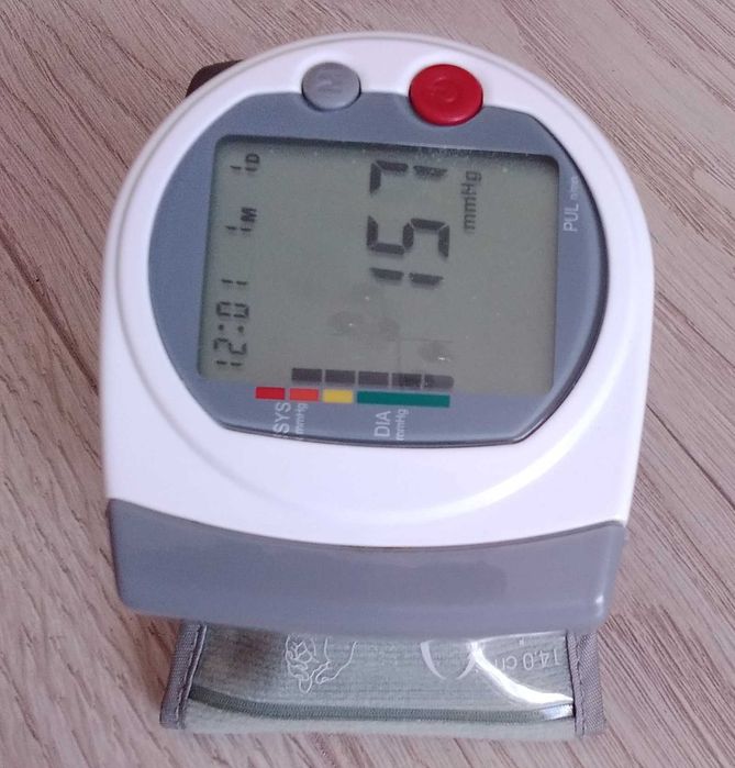Тонометр на зап'ястя