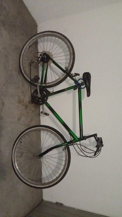 Bicicleta para peças.