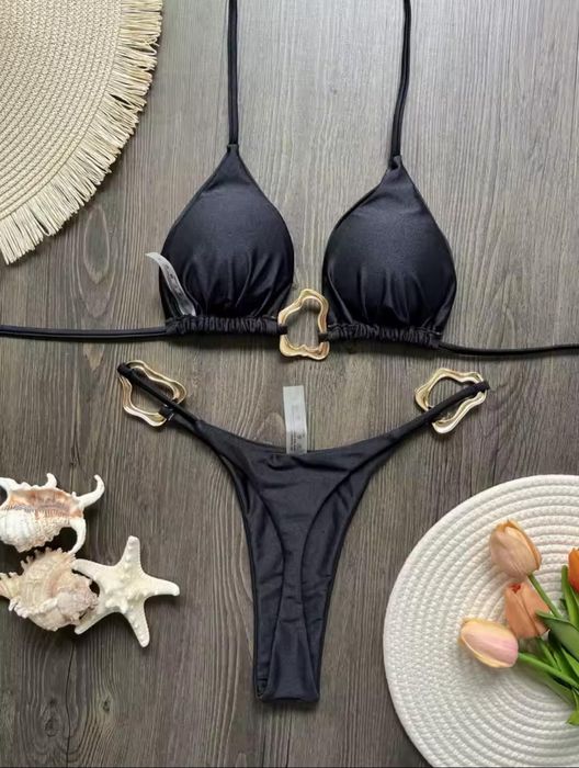 Розкішний відкритий купальник