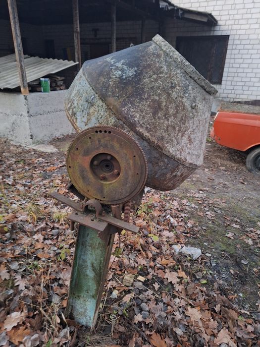 Бетонозмішувач бу