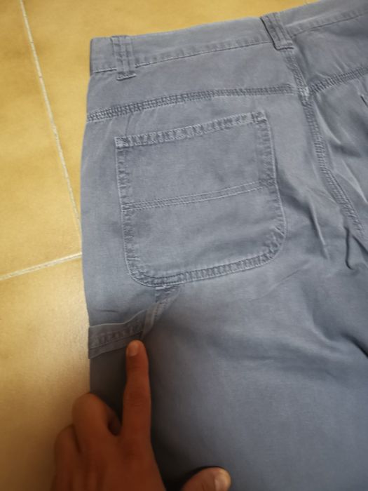 Calças tipo cargo azuis Benetton