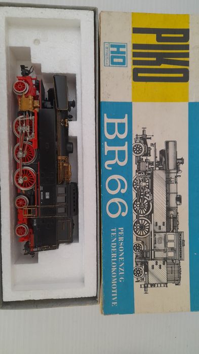 Ж.д модели паровозов  BR86 BR 66  BR 80  Roco 1/87 HO  Piko