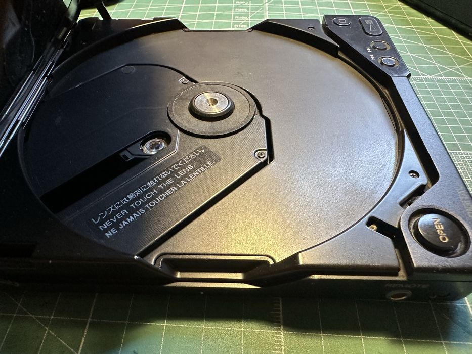 Sony Discman D150, D33, D66: 5 500 грн. - Cd / md / виниловые