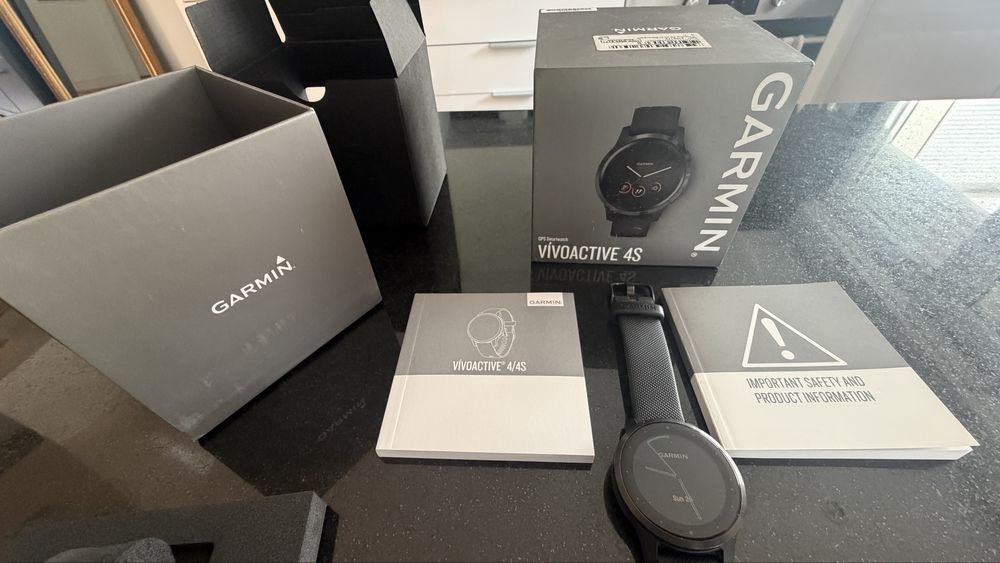 Garmin vívoactive 4S