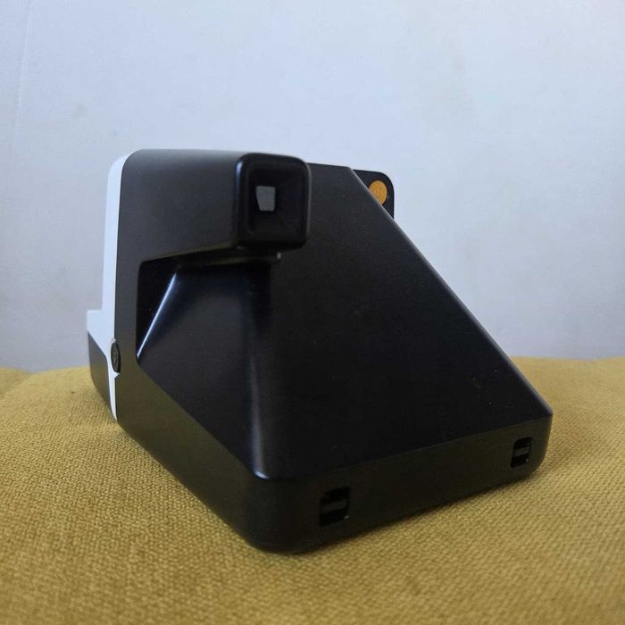 Polaroid Now Gen 2 E-box Czarno-biały - gotowy na nowe przygody!