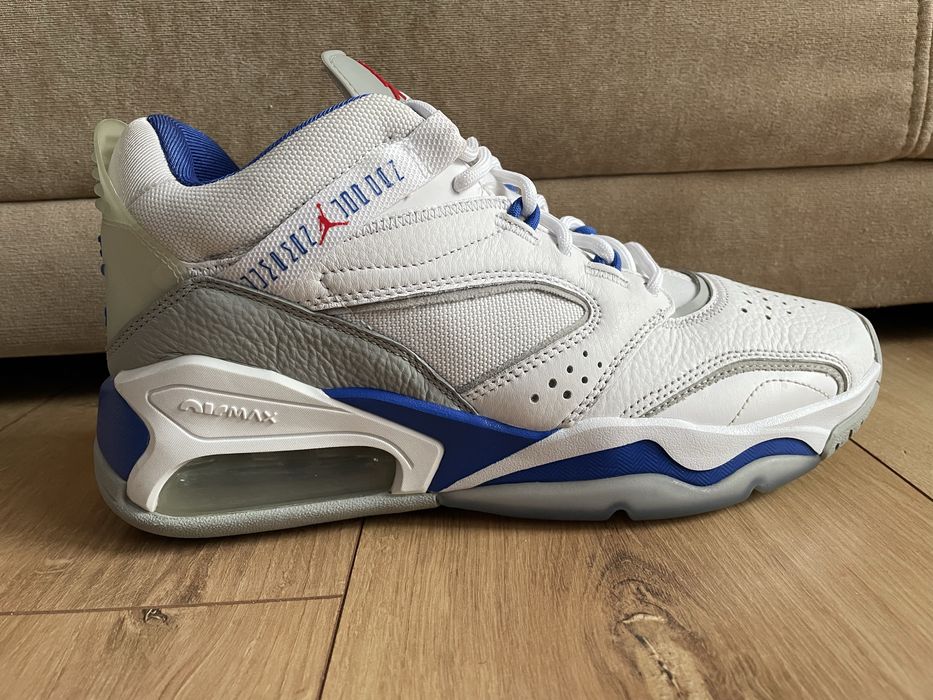 Jordan 2700 Point lane. roz. 42,5