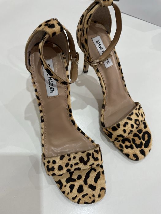 Szpilki Steve Madden pantera