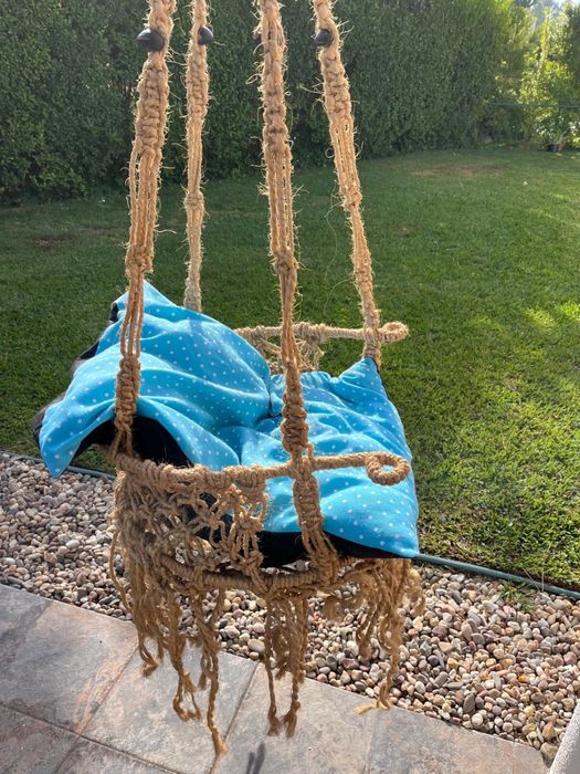 Cadeira suspensa em corda