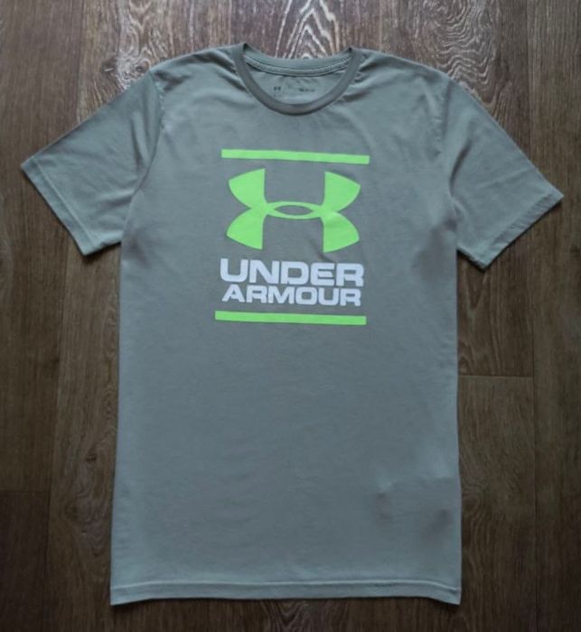 Чоловіча футболка світшот худі Under Armour розмір S