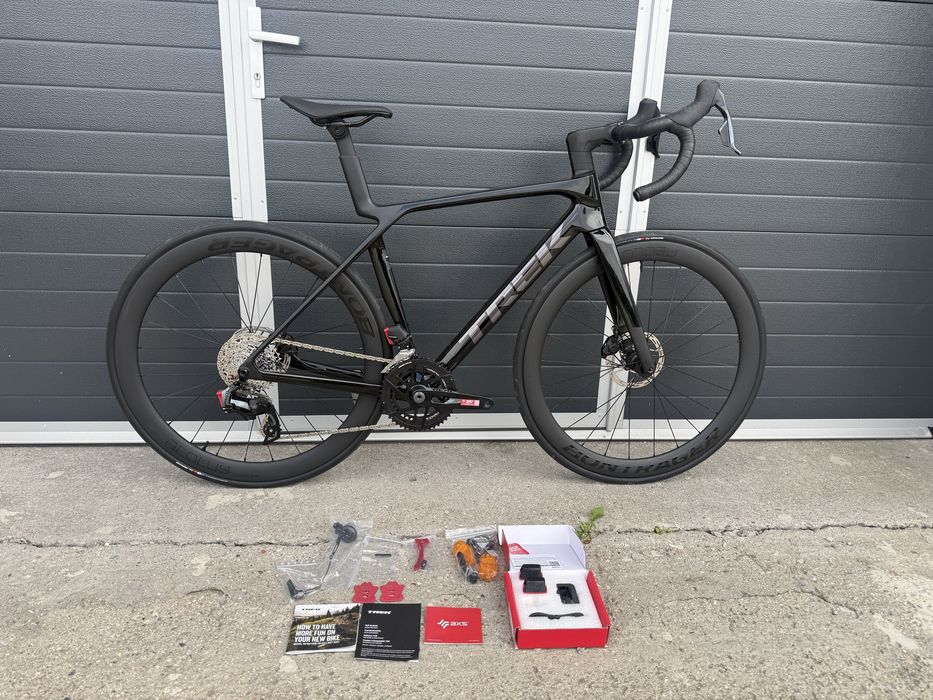 Nowy rower Trek Madone SL6 AXS Rival rama M szosowy carbon