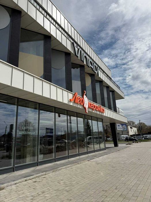 Продаж приміщення в круті локації.