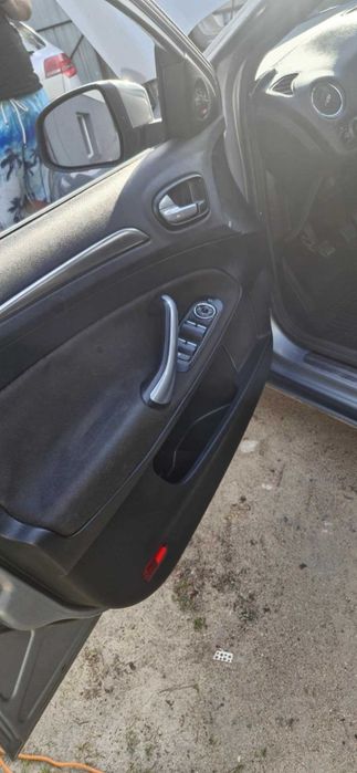 Ford Mondeo 2,0 *145*Flexifuel "Titanium X"