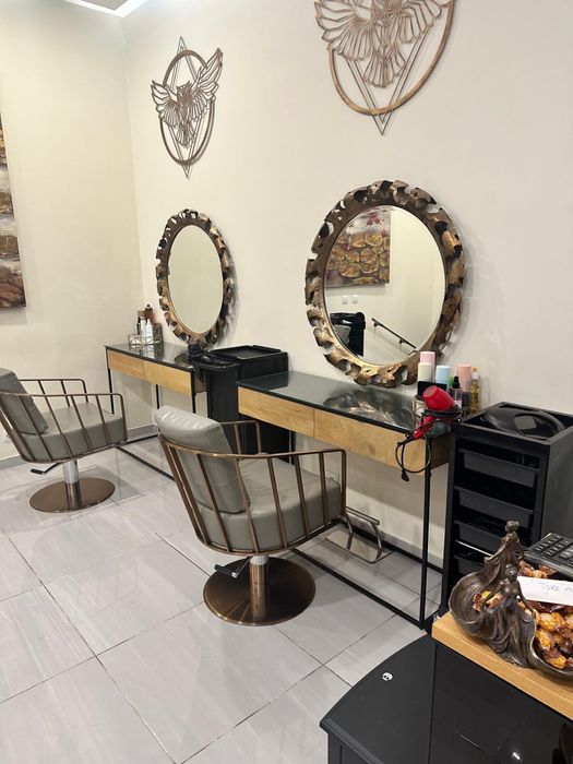 Cabeleireiro, centro de estética para trespasse na Rua João da Silva