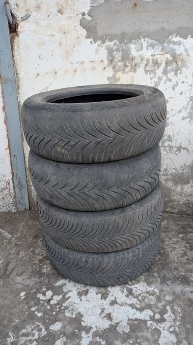Продам резину R16 205/60