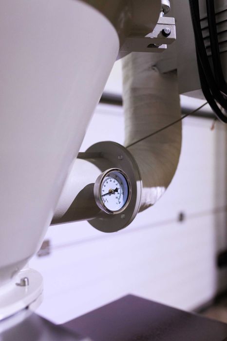 Сушильний бункер зі стійкою та контейнером