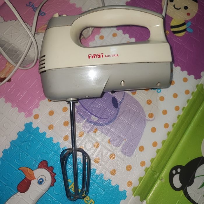 Міксер ручний First Austria