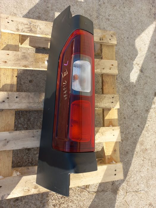 Lampa lewa tył tylna renault trafic III opel vivaro b