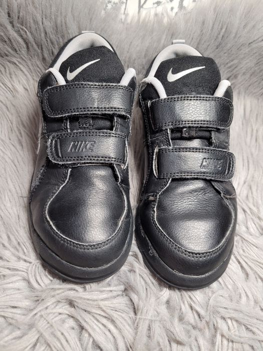 Buty chłopięce Nike r.33