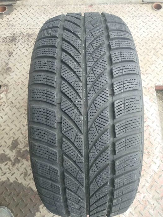 Maxxis 225/45R17 Arctictrekker uzywana 1 szt. 8,5mm