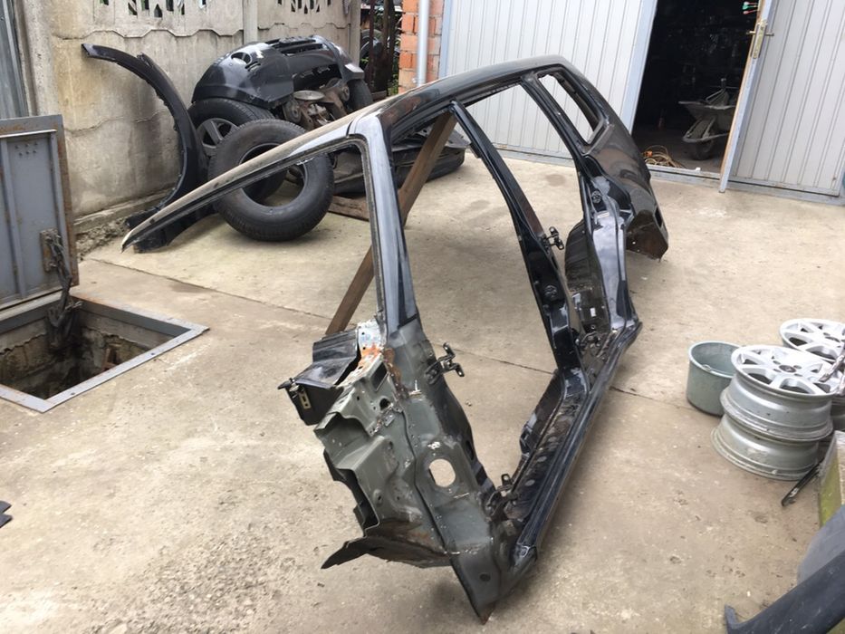 Кузов на Мітсубісі паджеро вагон Mitsubishi Pajero Wagon