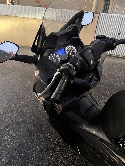 Honda FORZA 125 (Ano 2021) (Como Nova) (Negociável)