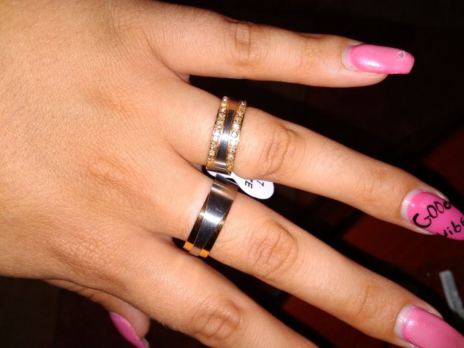 Alianças de titânio