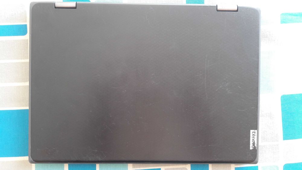 Сенсорний ноутбук-трансформер Lenovo 300e 11.6"/4GB RAM/120GB SSD W11