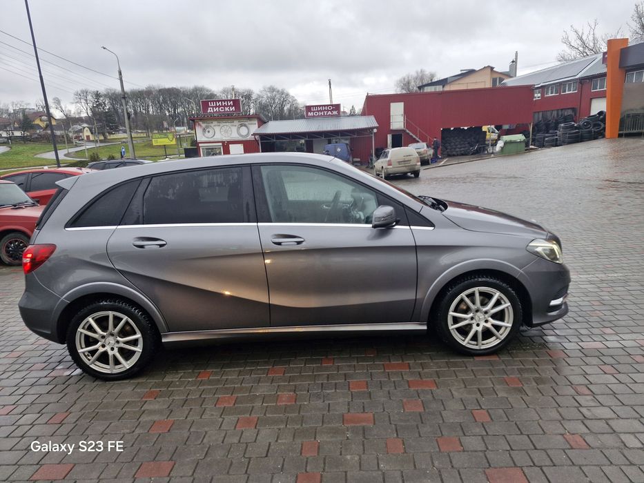 Mercedes benz  B250e
