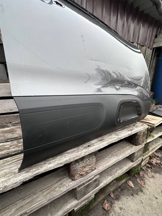 Двері передні праві від Citroen C5 Aircross (2024р.)