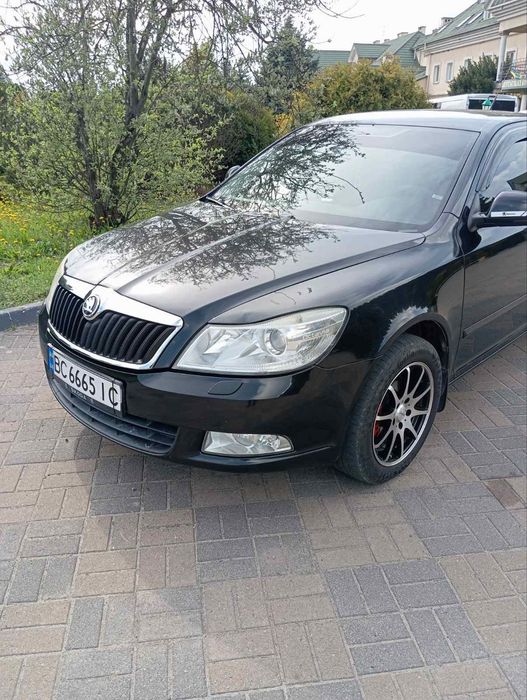 Skoda Octavia               ..