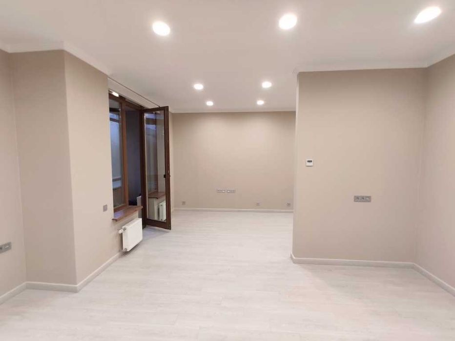 Ціну знижено! Продаж офісу 131 кв.м. Жилянська, 59. 3 поверх