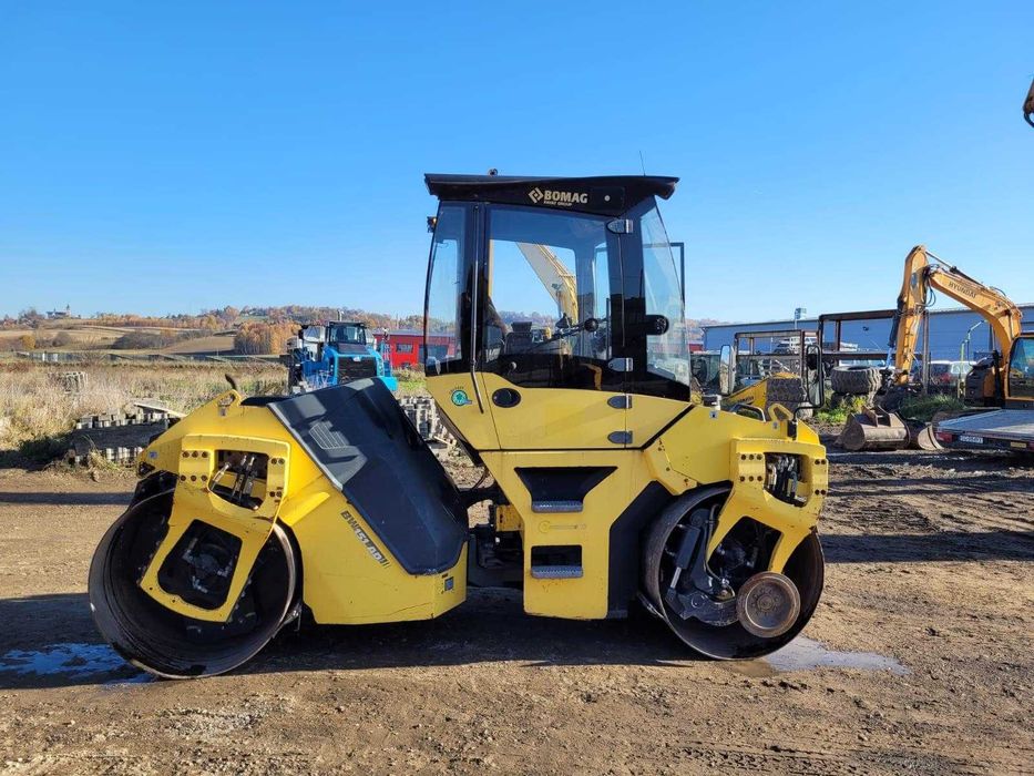 Bomag BW 151 AD-5 Walec tandemowy łamany na przegubie Wynajem walca