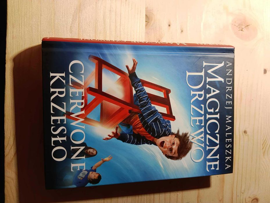 ”Magiczne drzewo - czerwone krzesło" Andrzej Maleszka
