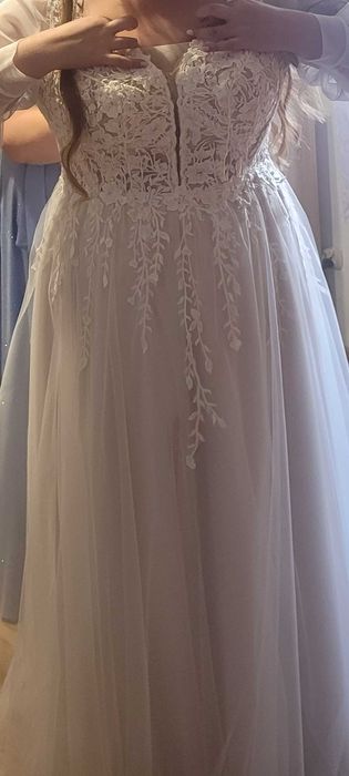 Sukienka slubna plus size