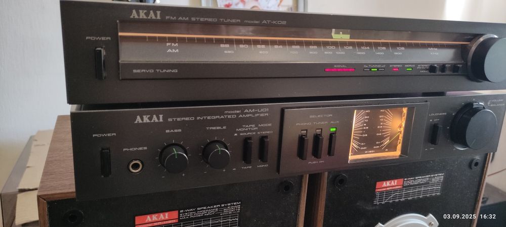 Продам комплект AKAI am U01