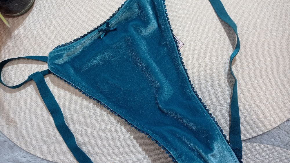L nowe Victoria's Secret majtki strappy