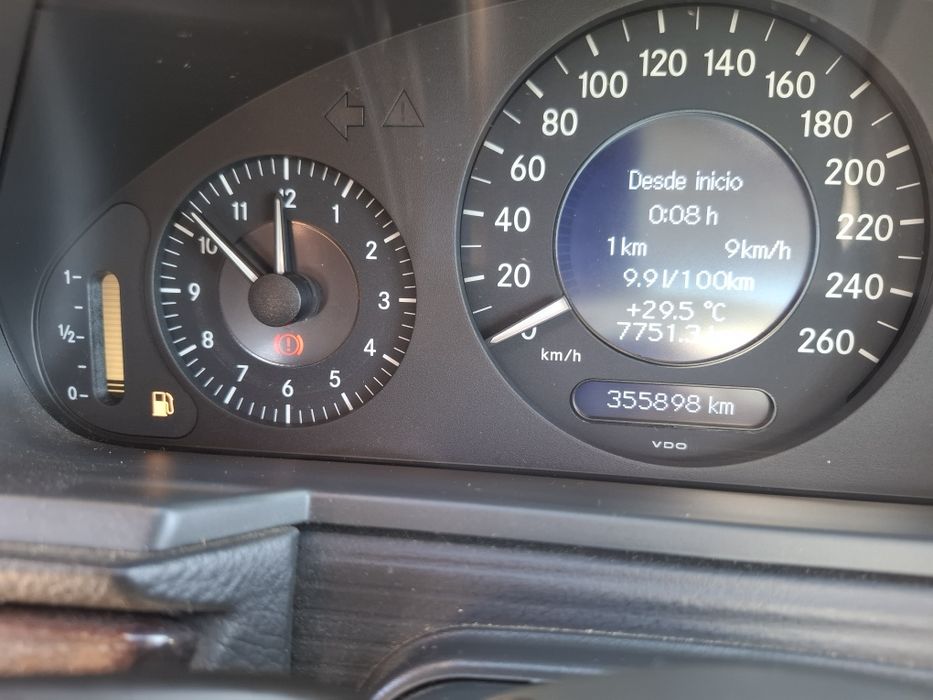 Mercedes E220cdi estimado troco yamaha Tenere Word Raid ou BMW s1000rr