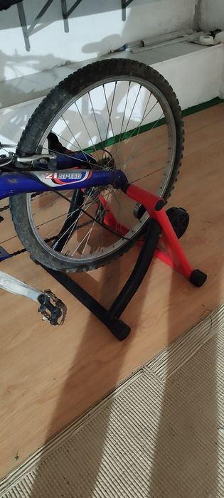 Rolo de treino de bicicleta