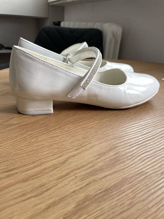 Buty komunijne Komunia CCC Nelli Blue rozmiar 37