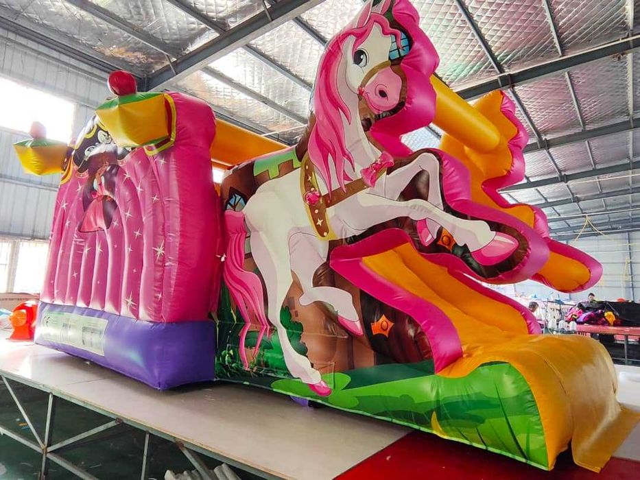 Insuflável Carrossel das Princesas! (novo)