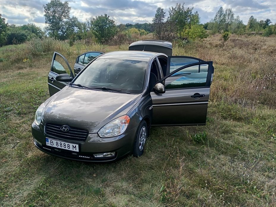 авто Хюндай акцент 2009