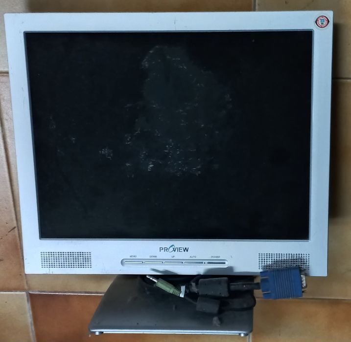 Monitores lcd económicos a funcionarem bem