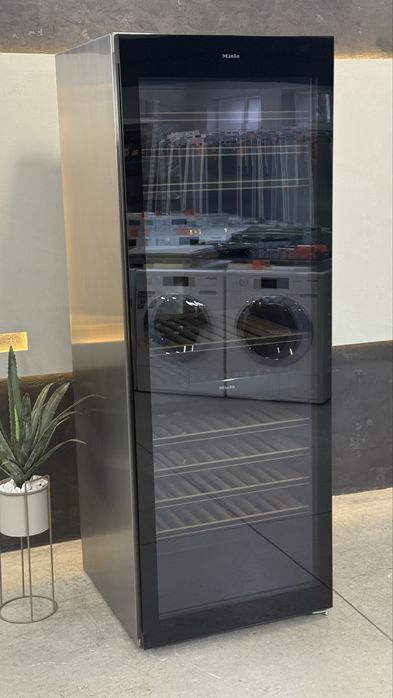 Винний холодильник KWT 6834 SG!!