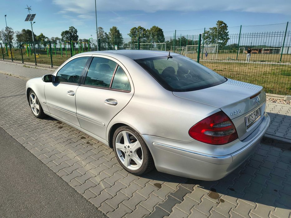 Sprzedam Mercedes Benz 270 E klasa