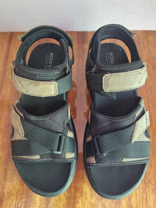 Сандали фірми ECCO Exowrap оригінал 


Розмір по бірці:
Us 9-9.5  UK 9