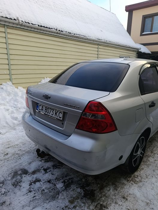 Шевроле авео 2008рік . Газ бензин.