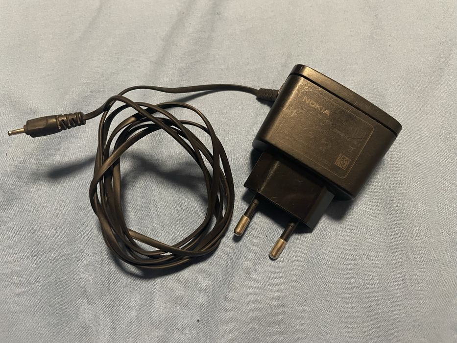 Zasilacz ładowarka Nokia AC-3E 5V 0,35A sprawna.