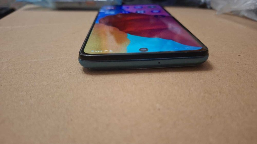 Мобільний телефон Samsung Galaxy A51 6/128GB