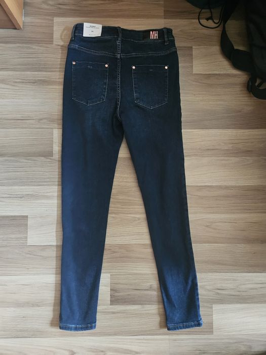 Nowe dzinsy granatowe