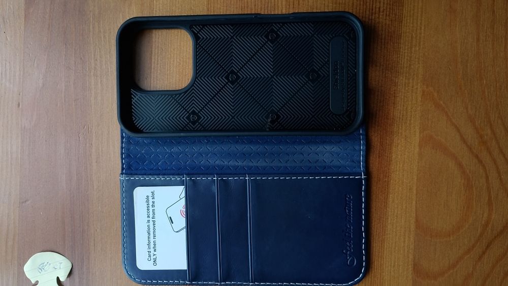 Etui na telefon iPhone 16Pro